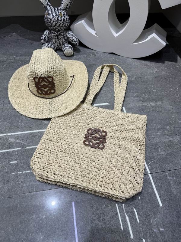 Loewe bag hat dx (331)