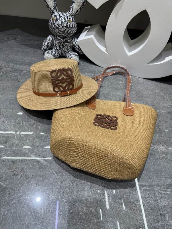 Loewe bag hat dx (84)