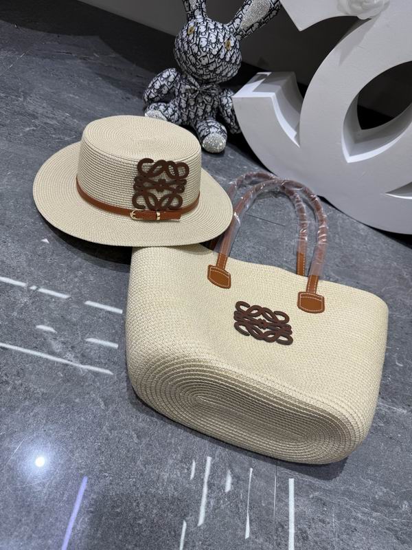 Loewe bag hat dx (86)