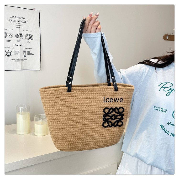 Loewe beach bag dx (2)