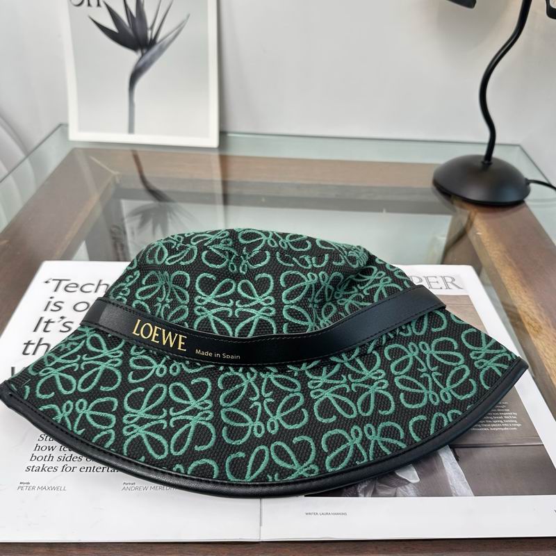 Loewe hat dx (140)