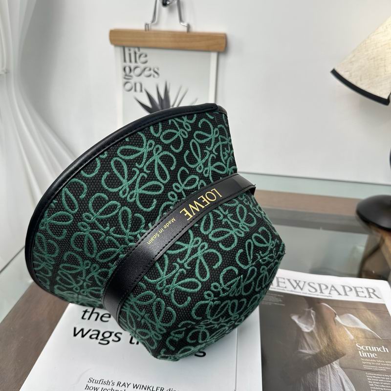 Loewe hat dx (143)