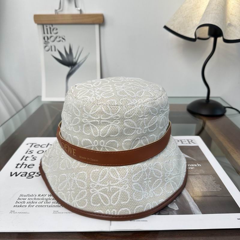 Loewe hat dx (166)