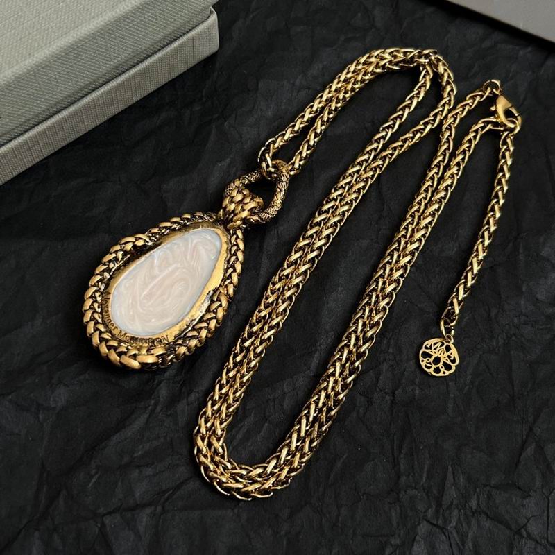 McQueen Necklace 03yxs01 (6)