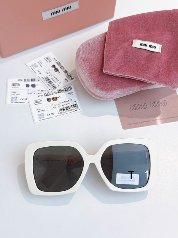 MiuMiu 0504 a02