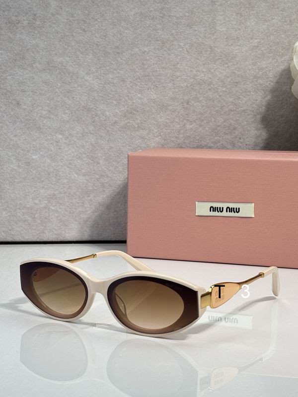 MiuMiu 05099 c04