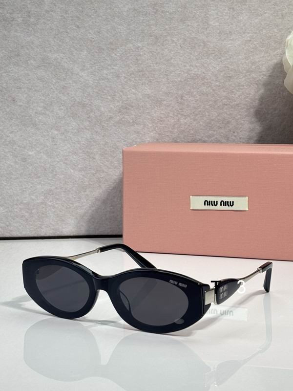 MiuMiu 05099 c06