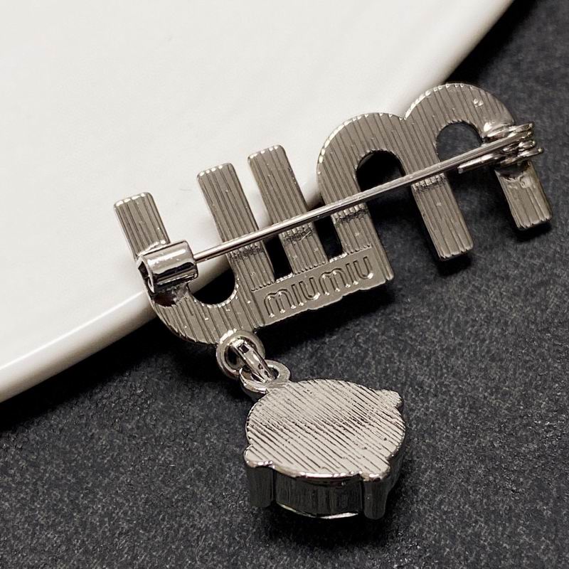 MiuMiu Brooch yxs01 (2)