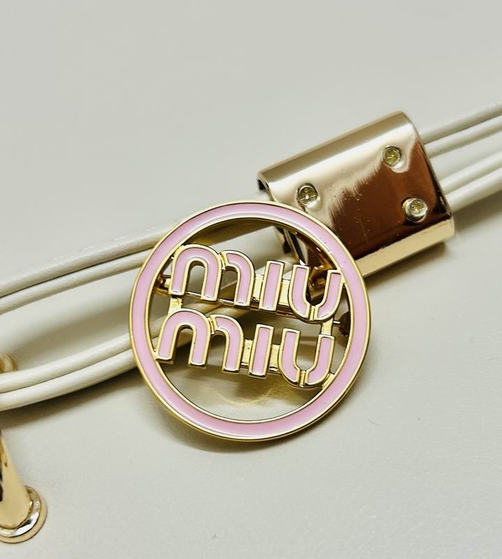 MiuMiu Brooch yxs02 (4)