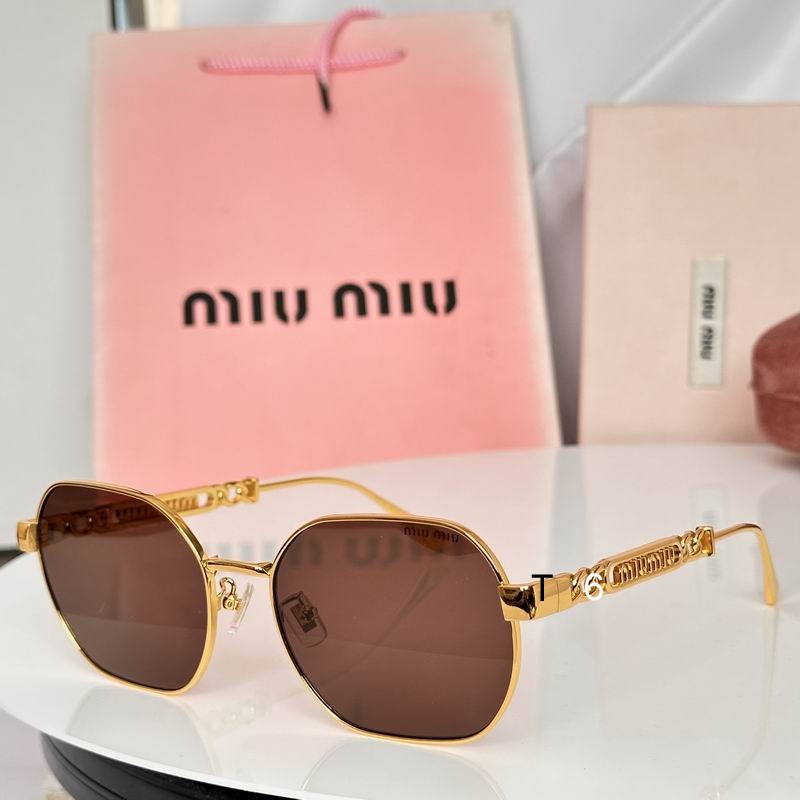 MiuMiu MU75ZS 58 18-145 e06