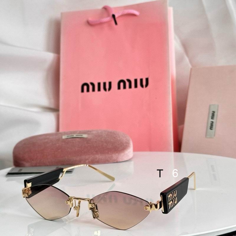 MiuMiu SMUA62 e05