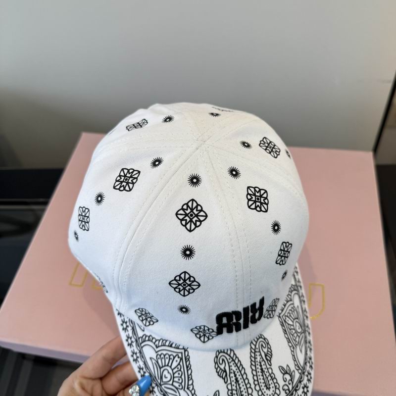 Miumiu Cap dx (1392)