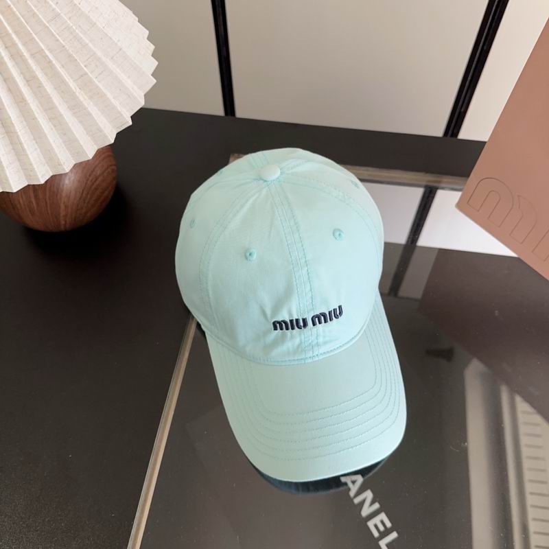 Miumiu Cap dx (1400)