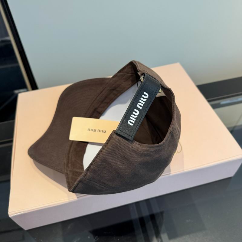 Miumiu Cap dx (1829)