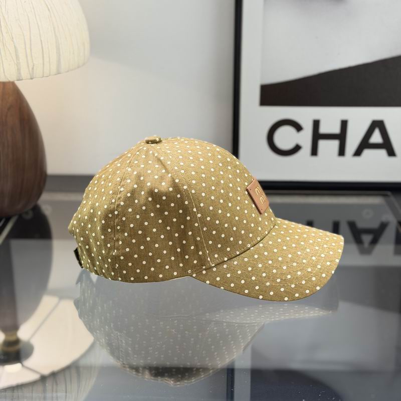 Miumiu Cap dx (1899)