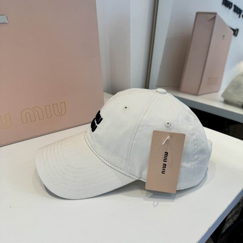 Miumiu Cap dx (1983)