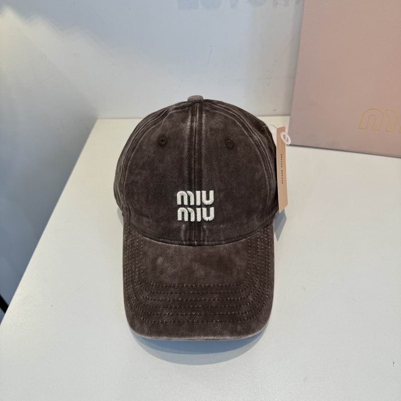 Miumiu Cap dx (2022)