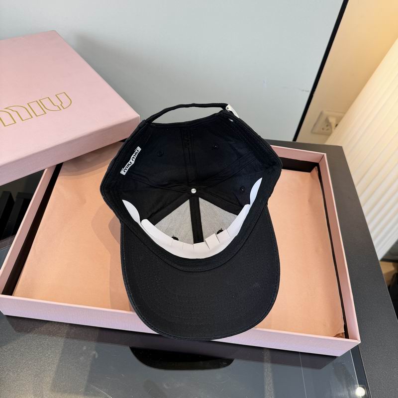 Miumiu Cap dx (4551)