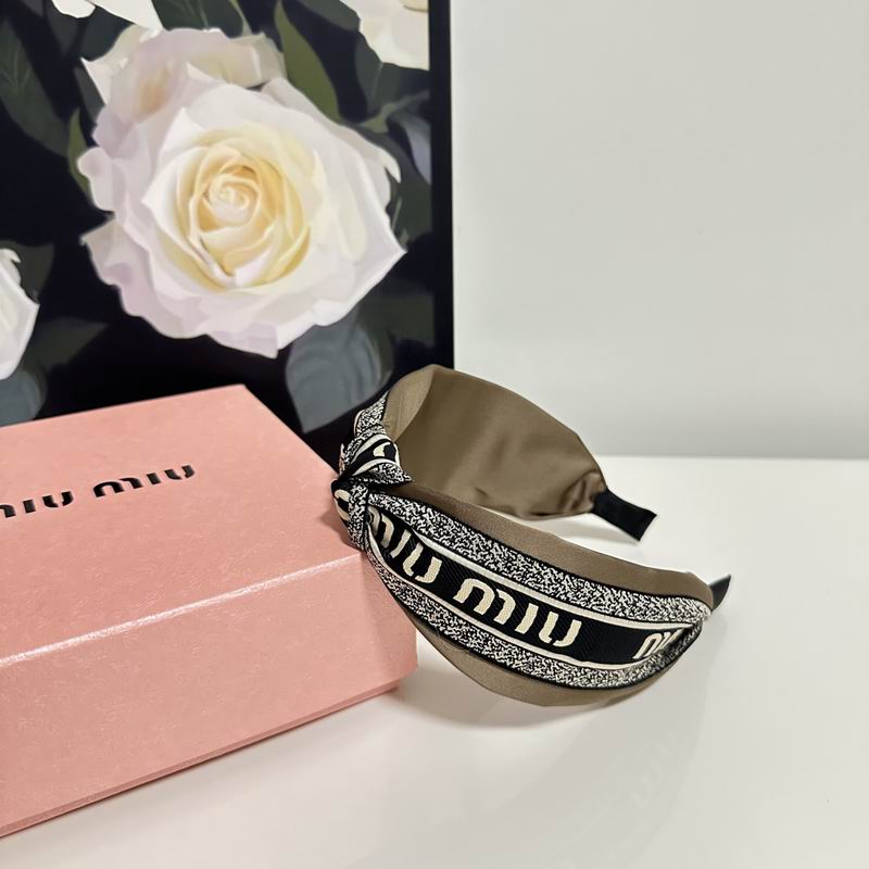 Miumiu Headband hh (1969)