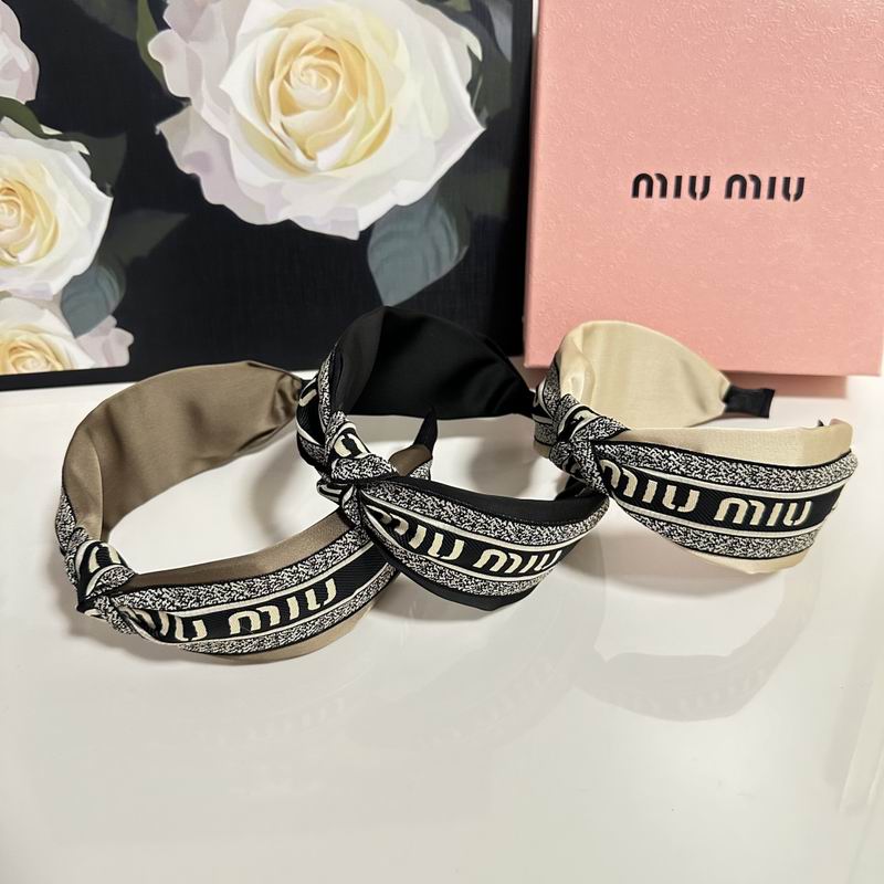 Miumiu Headband hh (1972)