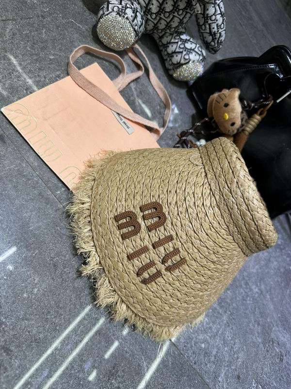 Miumiu Visor dx (586)