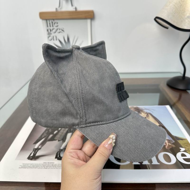 Miumiu cap (305)