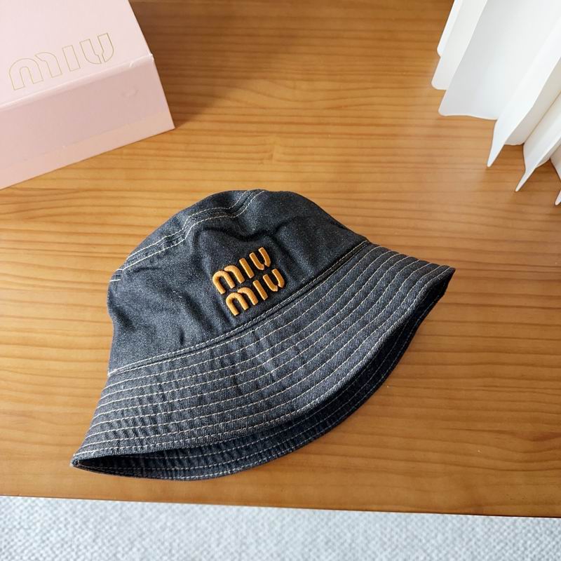 Miumiu hat dx (484)