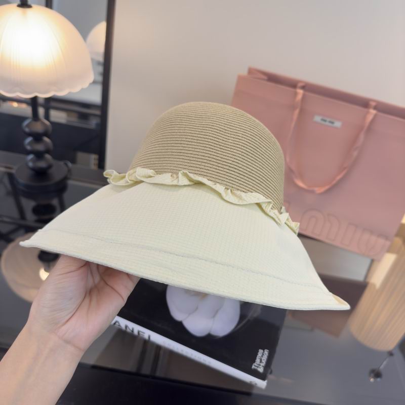 Miumiu top hat (701)