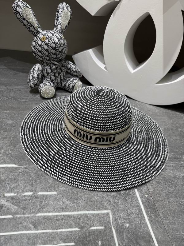Miumiu top hat dx (1)