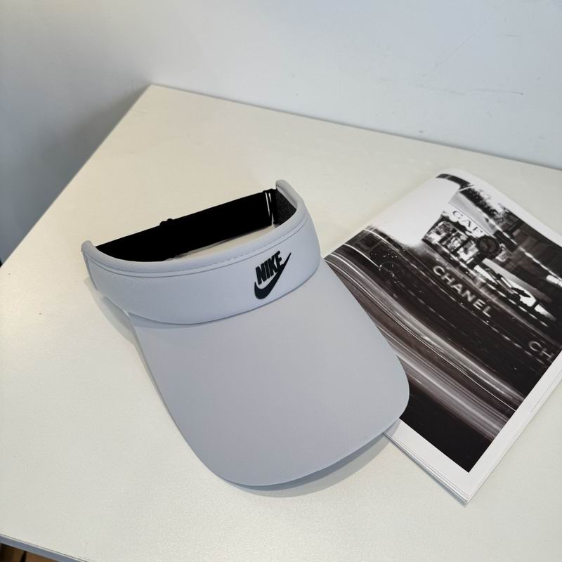 Nike Visor (670)