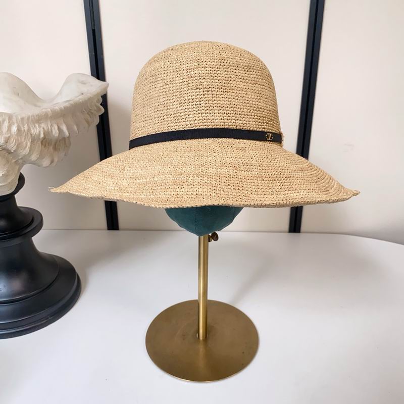Other top hat (767)