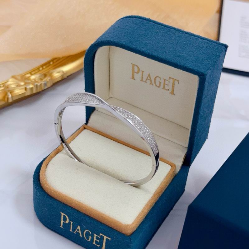 Piaget Bracelet  05yxs17 (3)