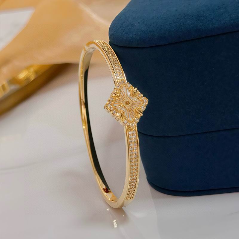 Piaget Bracelet  05yxs31 (1)