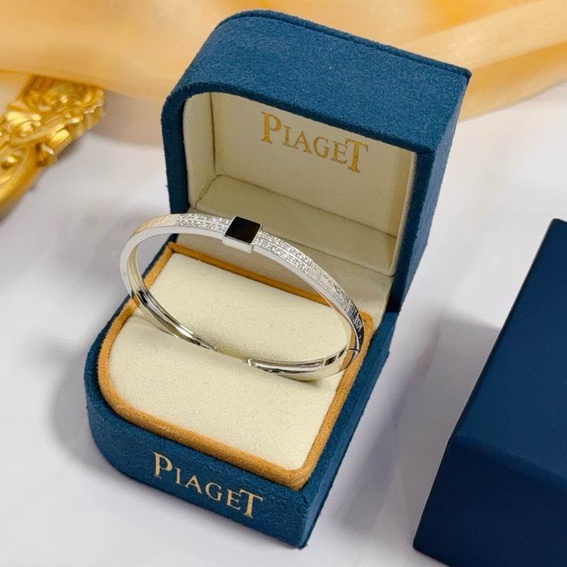 Piaget Bracelet  05yxs35 (3)