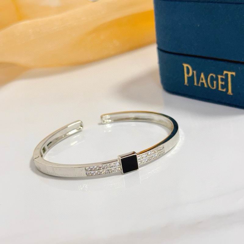 Piaget Bracelet  05yxs35 (8)