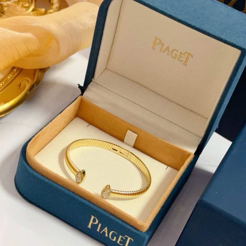 Piaget Bracelet  05yxs36 (2)