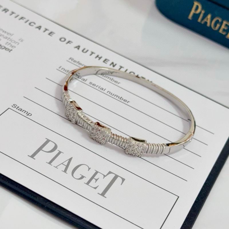 Piaget Bracelet  05yxs37 (6)