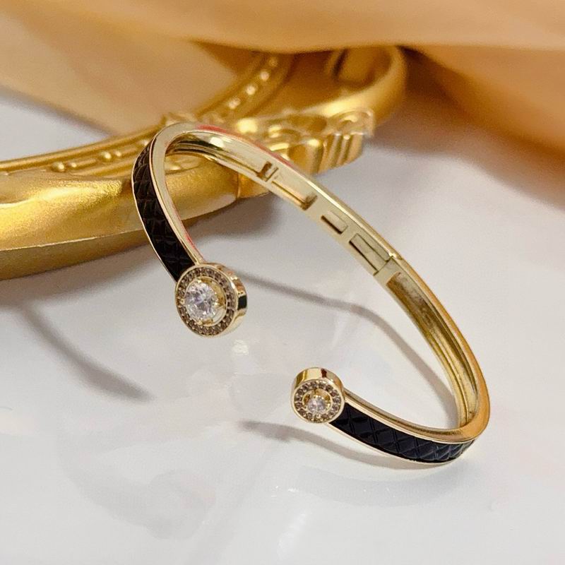 Piaget Bracelet  05yxs40 (6)