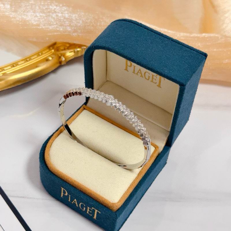 Piaget Bracelet  05yxs44 (4)