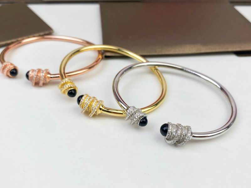 Piaget Bracelet  05yxs46 (3)