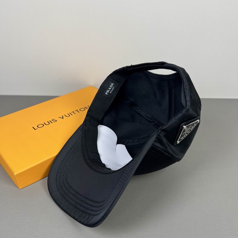 Prada Cap dx (1778)