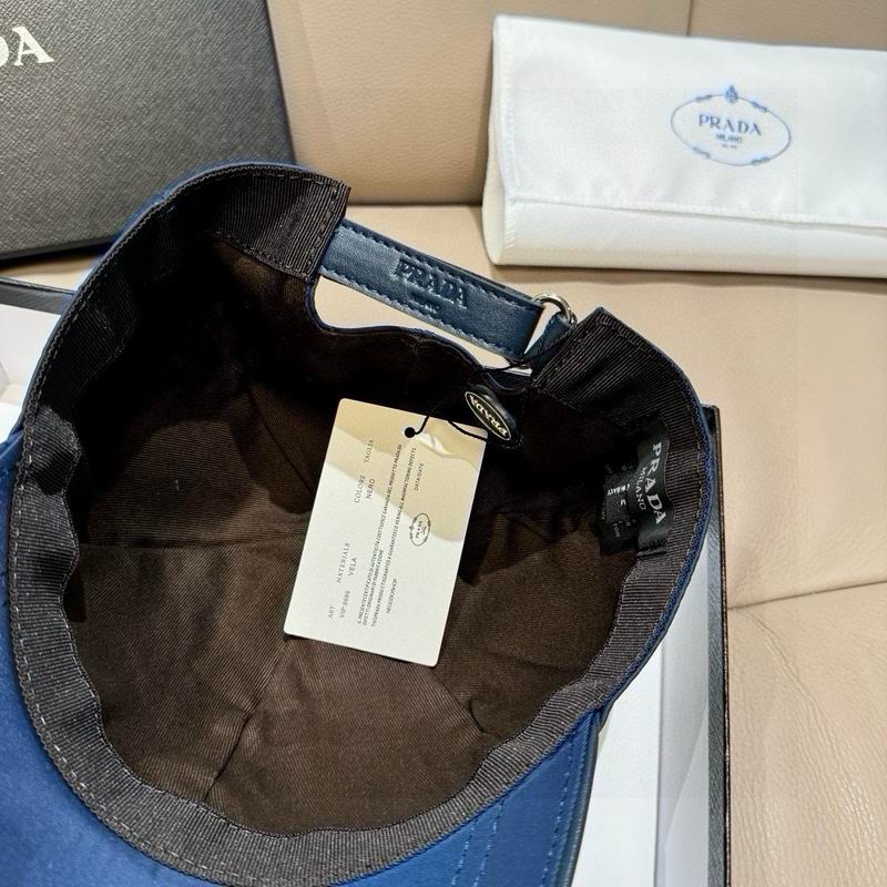 Prada Cap dx (1841)