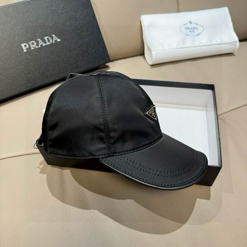 Prada Cap dx (1852)