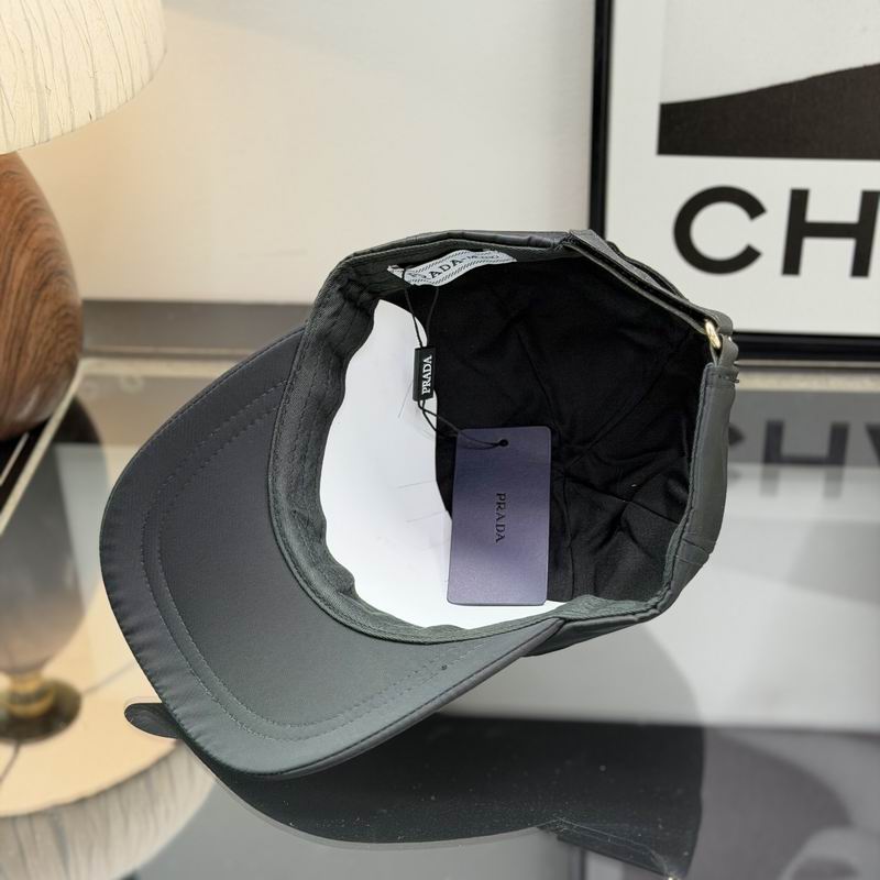 Prada Cap dx (2079)