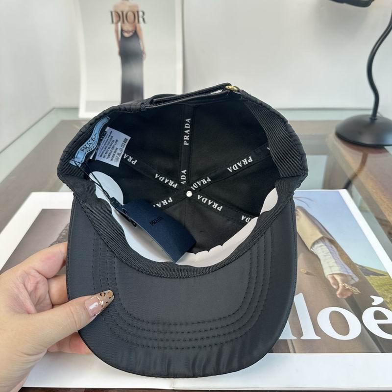 Prada Cap dx (3750)