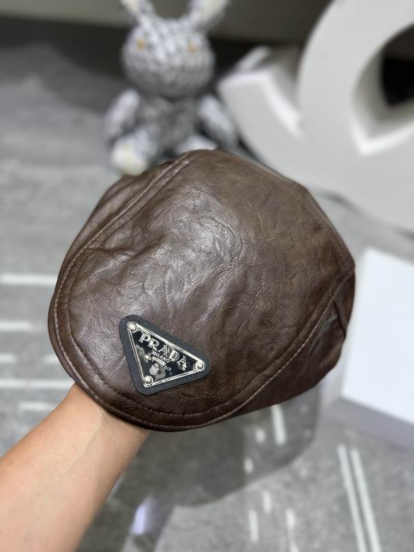 Prada beret dx (96)