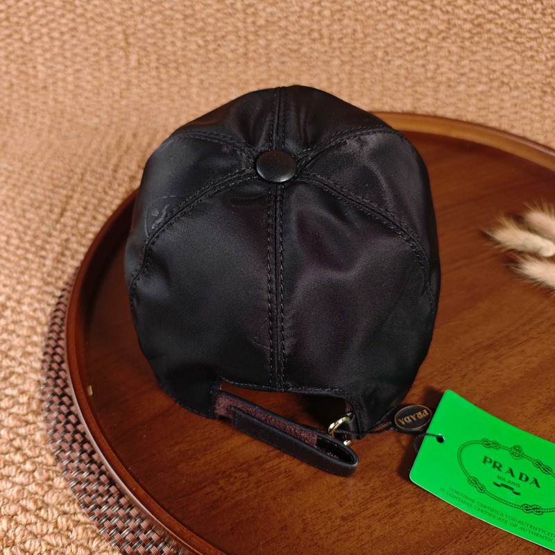Prada cap dx (495)