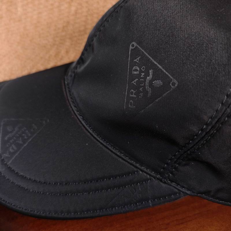 Prada cap dx (498)