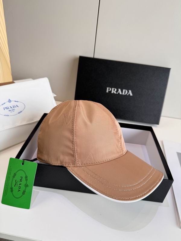 Prada cap dx (900)