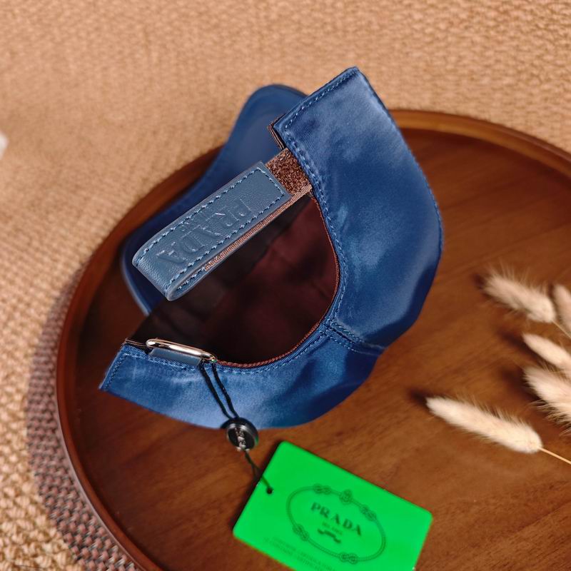Prada cap dx (906)